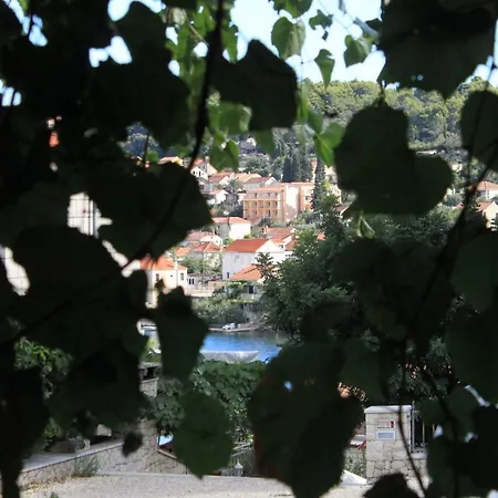 By The Sea Lumbarda, Korcula - 9183